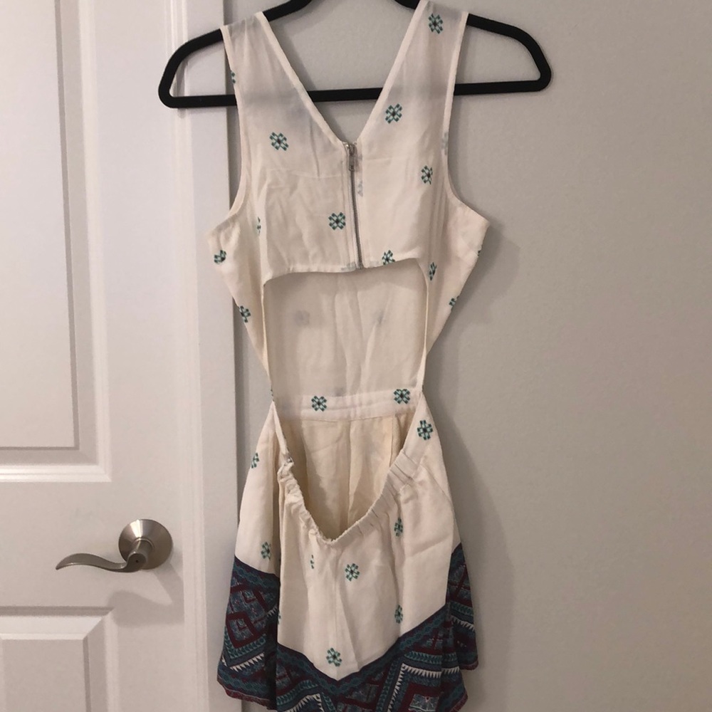 Kendall & Kylie Cutout Romper - Picture 3 of 5